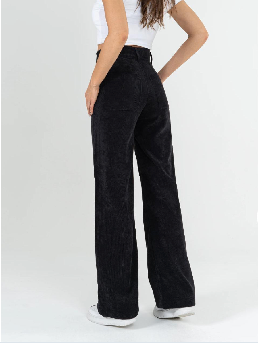 Pantalón bota recta en Pana suave