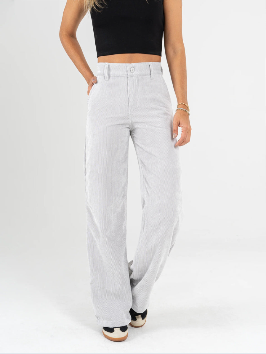 Pantalón bota recta en Pana suave