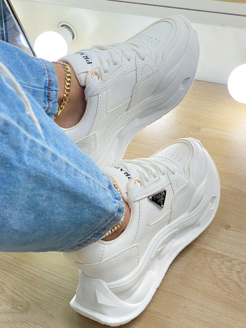 NUEVOS TENIS DE MODA BLANCOS PR NIZA
